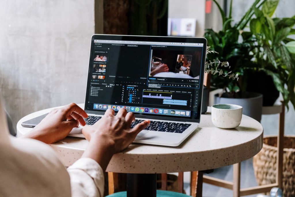 A screen showing a laptop.