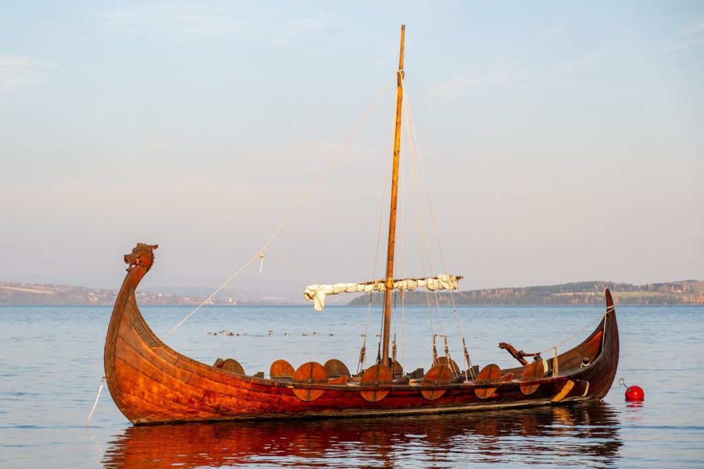 An image showing a viking ship.
